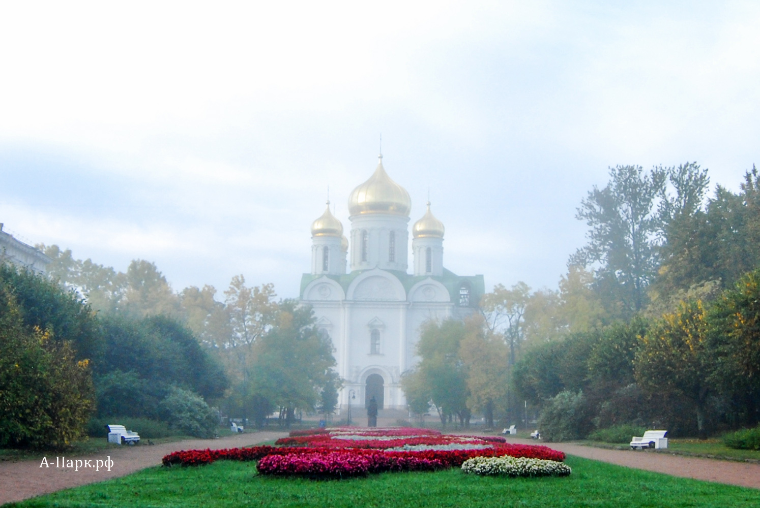 Екатерининский собор и Соборная площадь. Город Пушкин - Царское Село -  Путеводитель